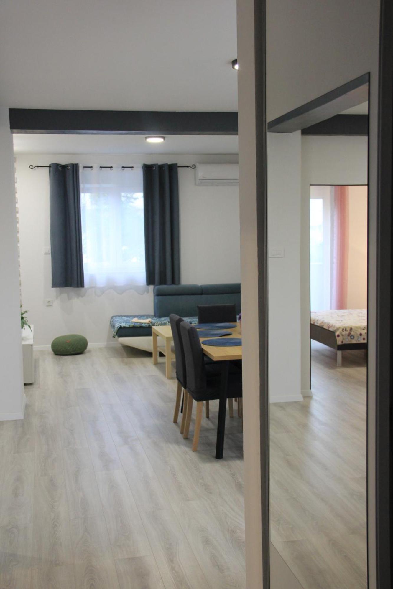 Appartement Milwe à Ražanac Extérieur photo